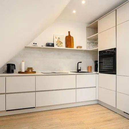 With 2 Bedrooms *